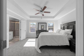 Luxury 2 bedrooms, 2.5 baths